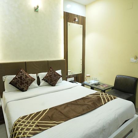 Hotel Rajkamal Near Varanasi Railway Station 외부 사진