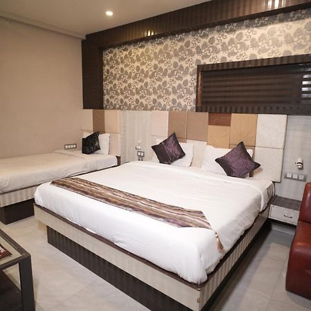 Hotel Rajkamal Near Varanasi Railway Station 외부 사진
