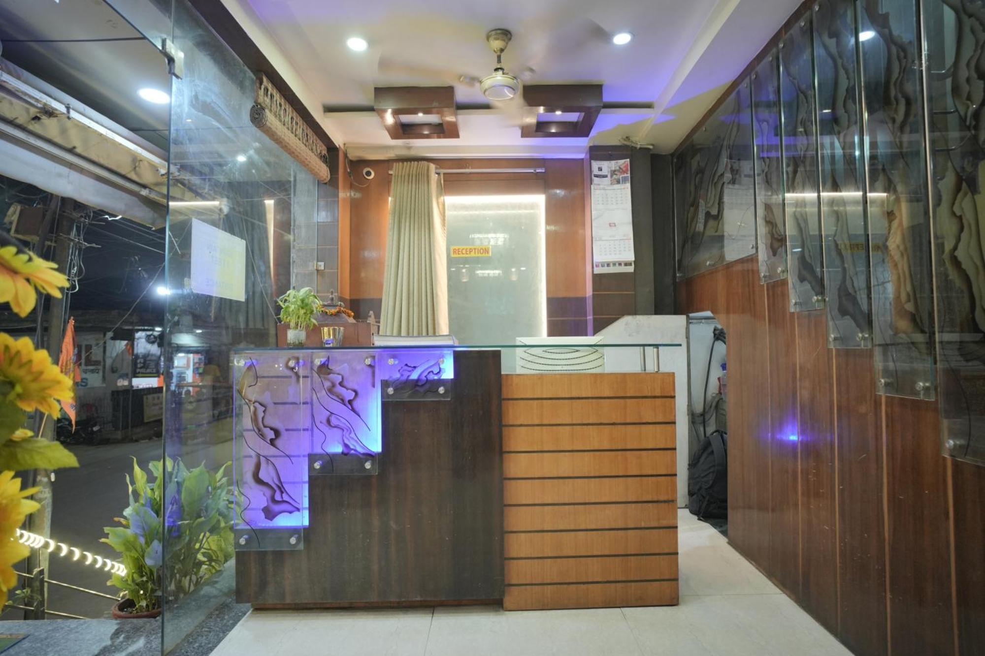 Hotel Rajkamal Near Varanasi Railway Station 외부 사진
